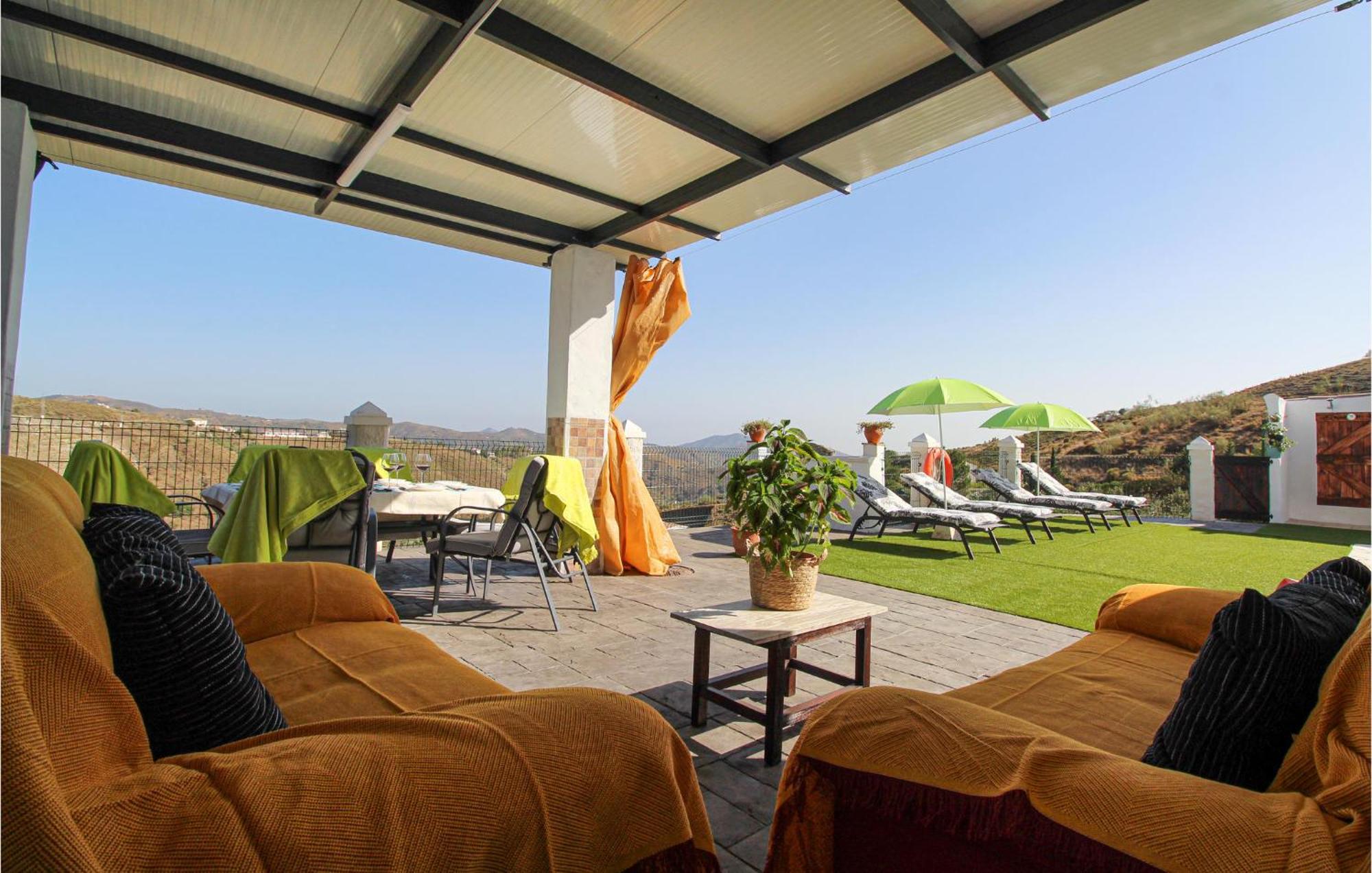4 Bedroom Gorgeous Home In Sedella Exterior photo