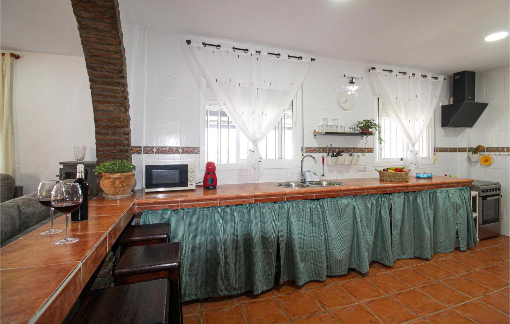 4 Bedroom Gorgeous Home In Sedella Exterior photo
